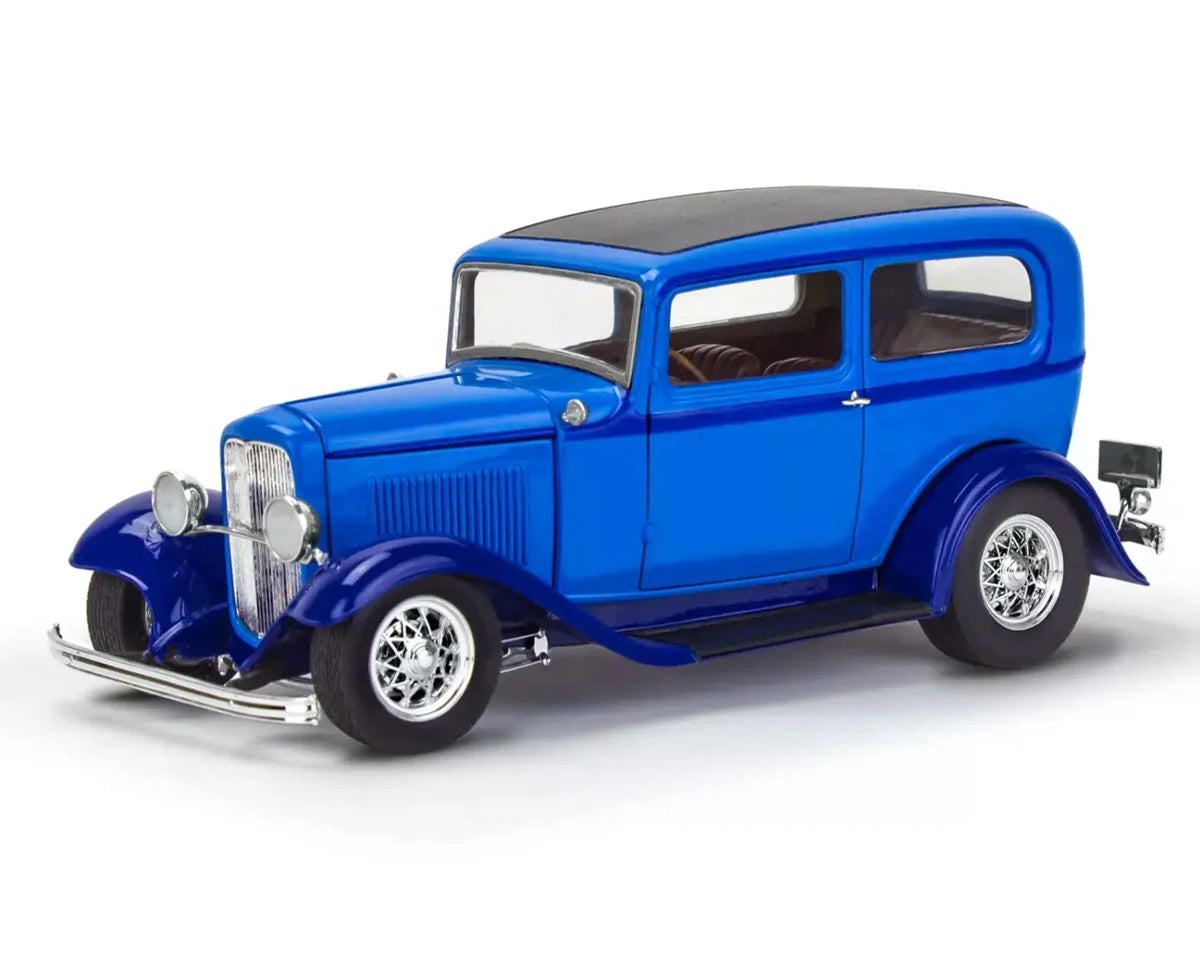 Revell RMX145539090 1/25 Scale 1932 Ford Tudor Sedan 2-in-1 Plastic Model Kit