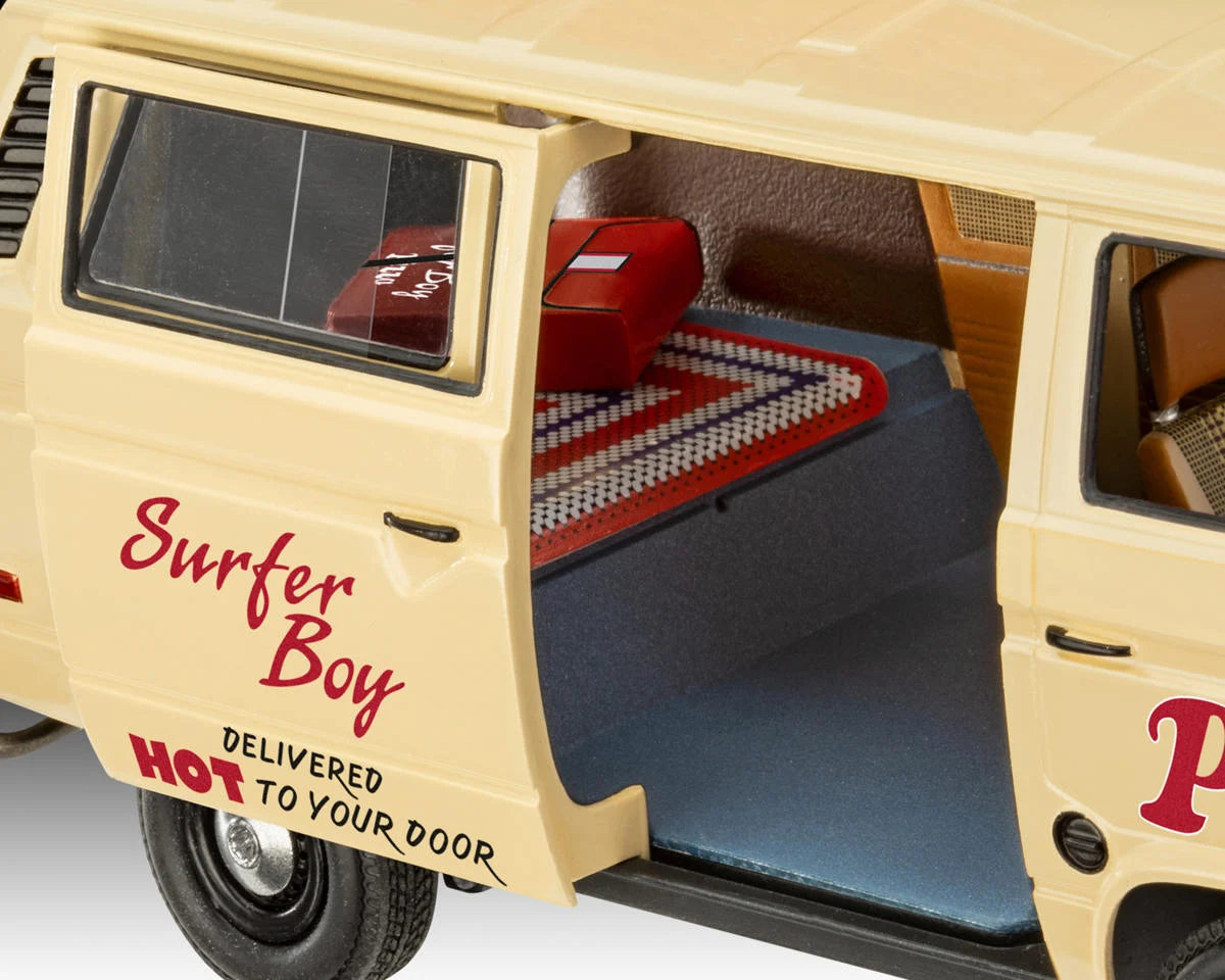 Revell RMX14559 1/25 Stranger Things VW T3 Pizza Van Plastic Model Kit