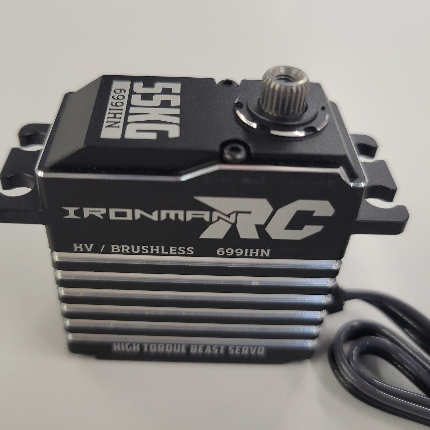 IslandHobbyNut 699 Servo sans balais à couple et vitesse élevés