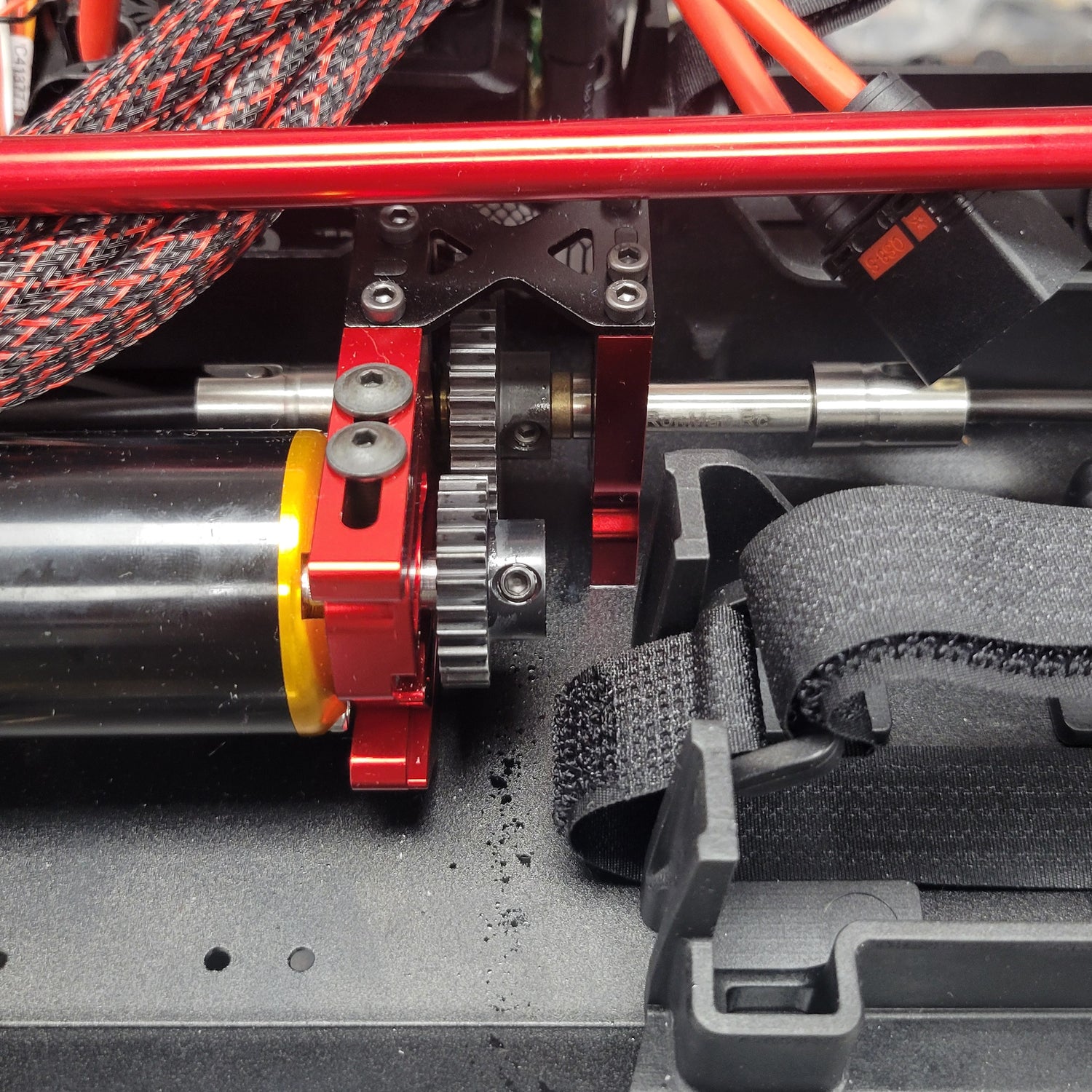 IRonManRc Custom Arrma Limitless 120mph Gold Edition