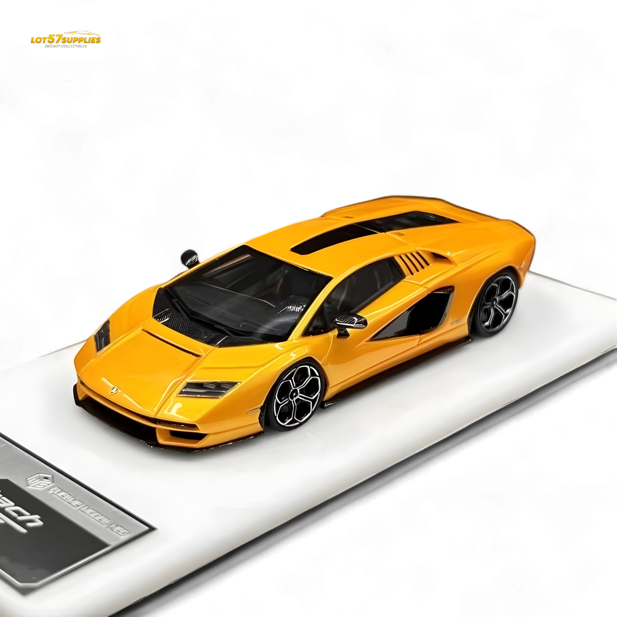 Fuelme Model Lamborghini Countach LPI 800-4 Arancio Aten 1:64
