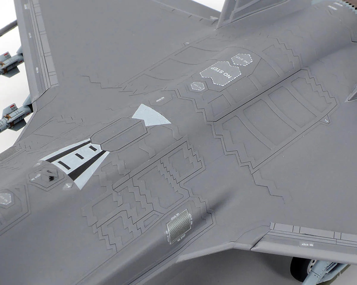 Tamiya TAM60792 1/72 Lockheed Martin F-35A Lightning II Model Kit