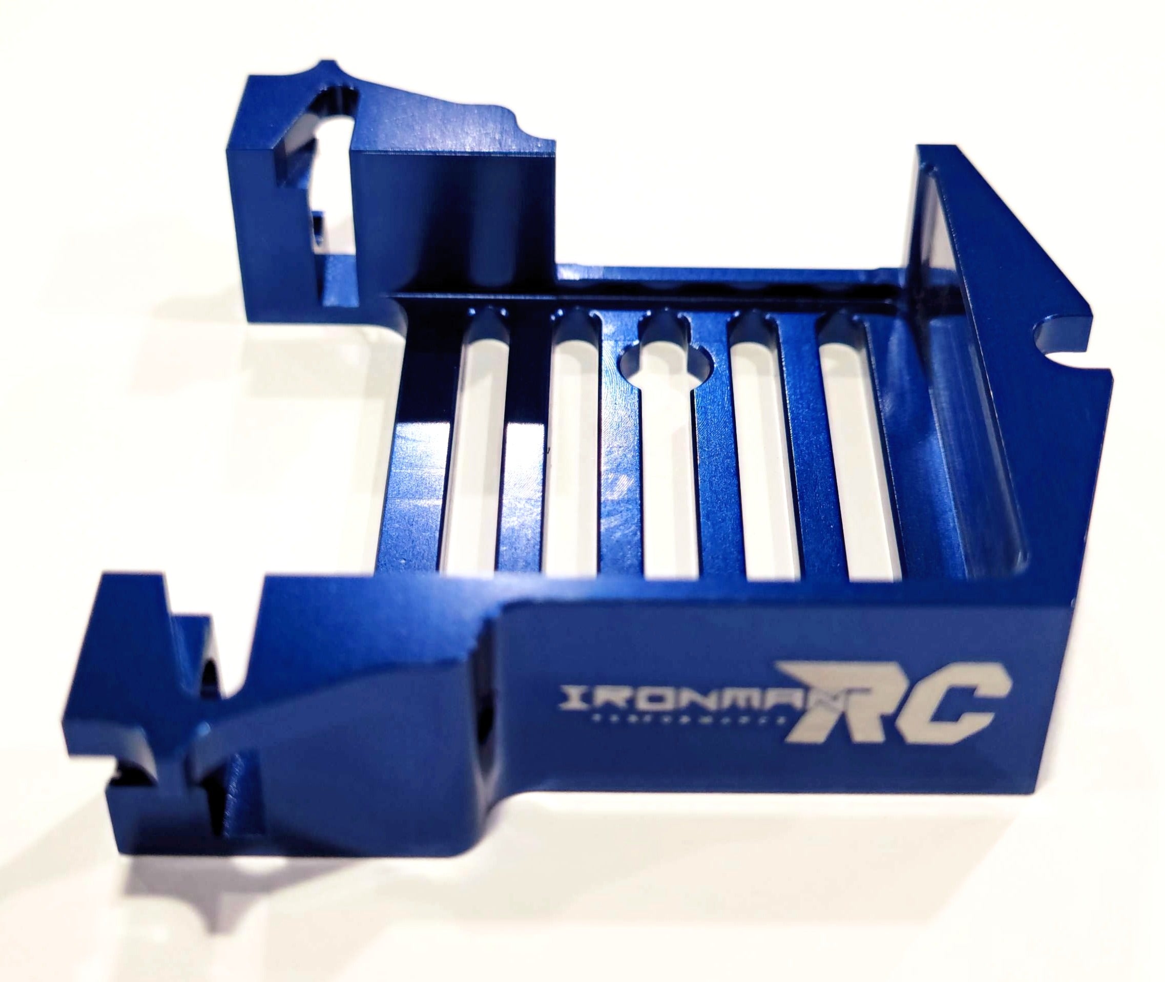 IRonManRc BLUE Aluminum Standard Servo Adapter XMAXX / XRT Island Hobby Nut