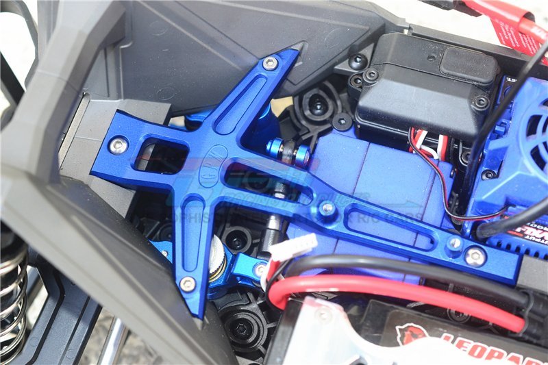 GPM TXMS048C Juego de 5 soportes para chasis delantero de aluminio Traxxas Maxx azul