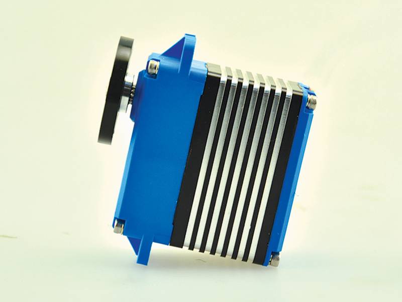 Hitec D845WP Servo numérique étanche à couple monstre à méga échelle