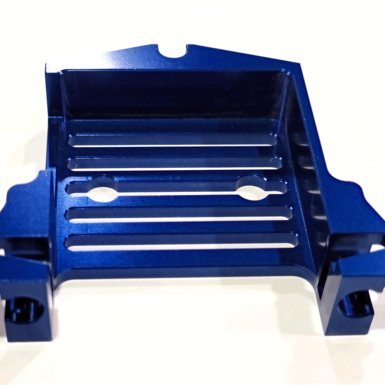 Adaptateur servo standard en aluminium IRonManRc BLEU XMAXX / XRT