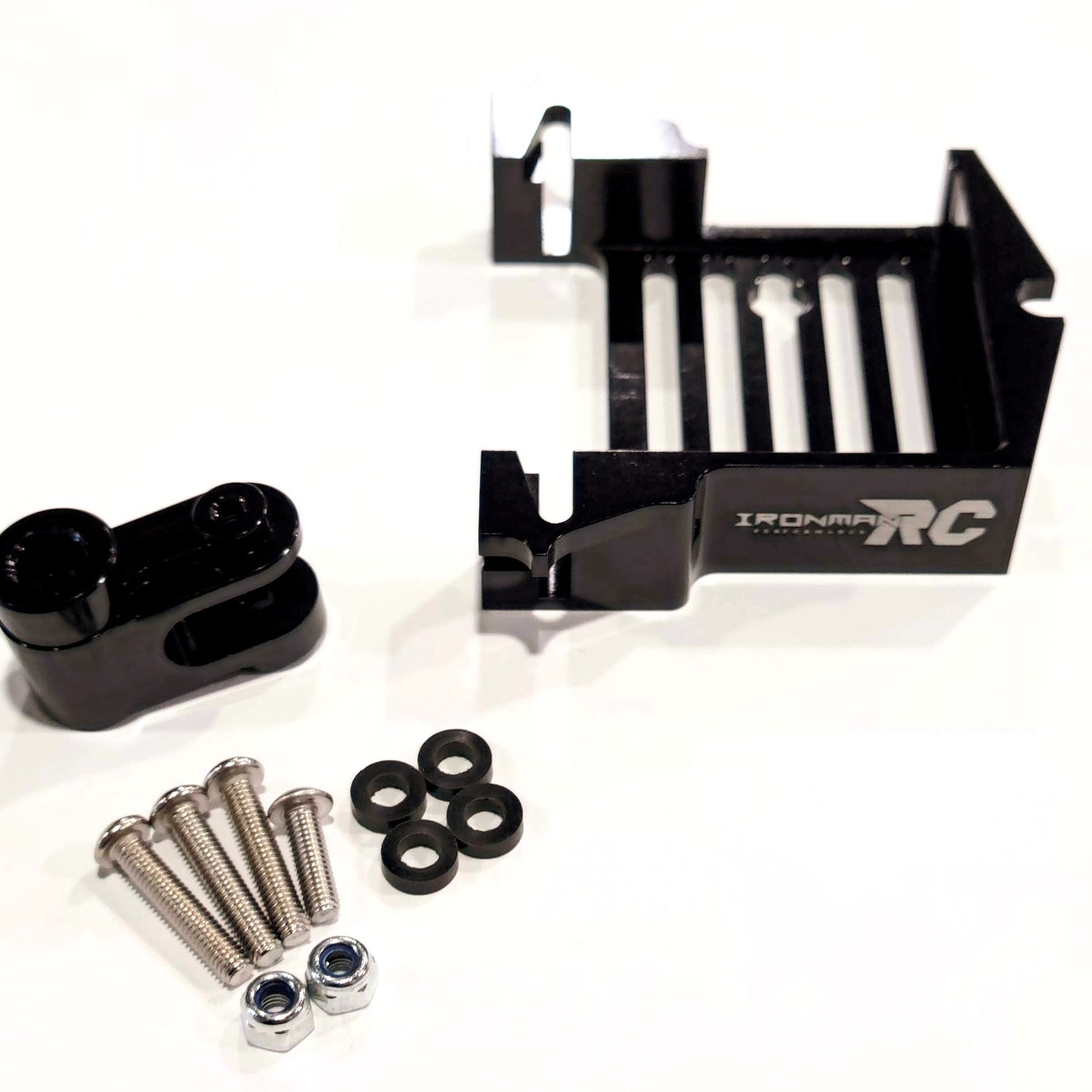 Adaptateur servo standard en aluminium IRonManRc NOIR XMAXX / XRT