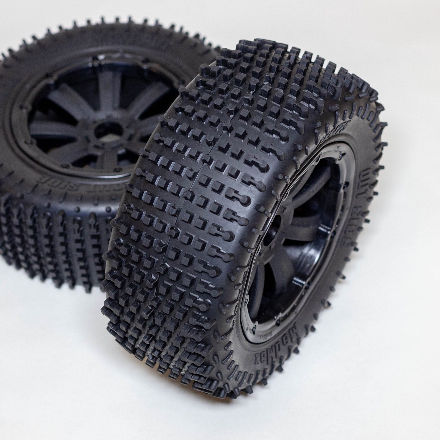 DDM RACING MMX100BK MadMax Complete Assembled "Pin" Tire/Wheel set