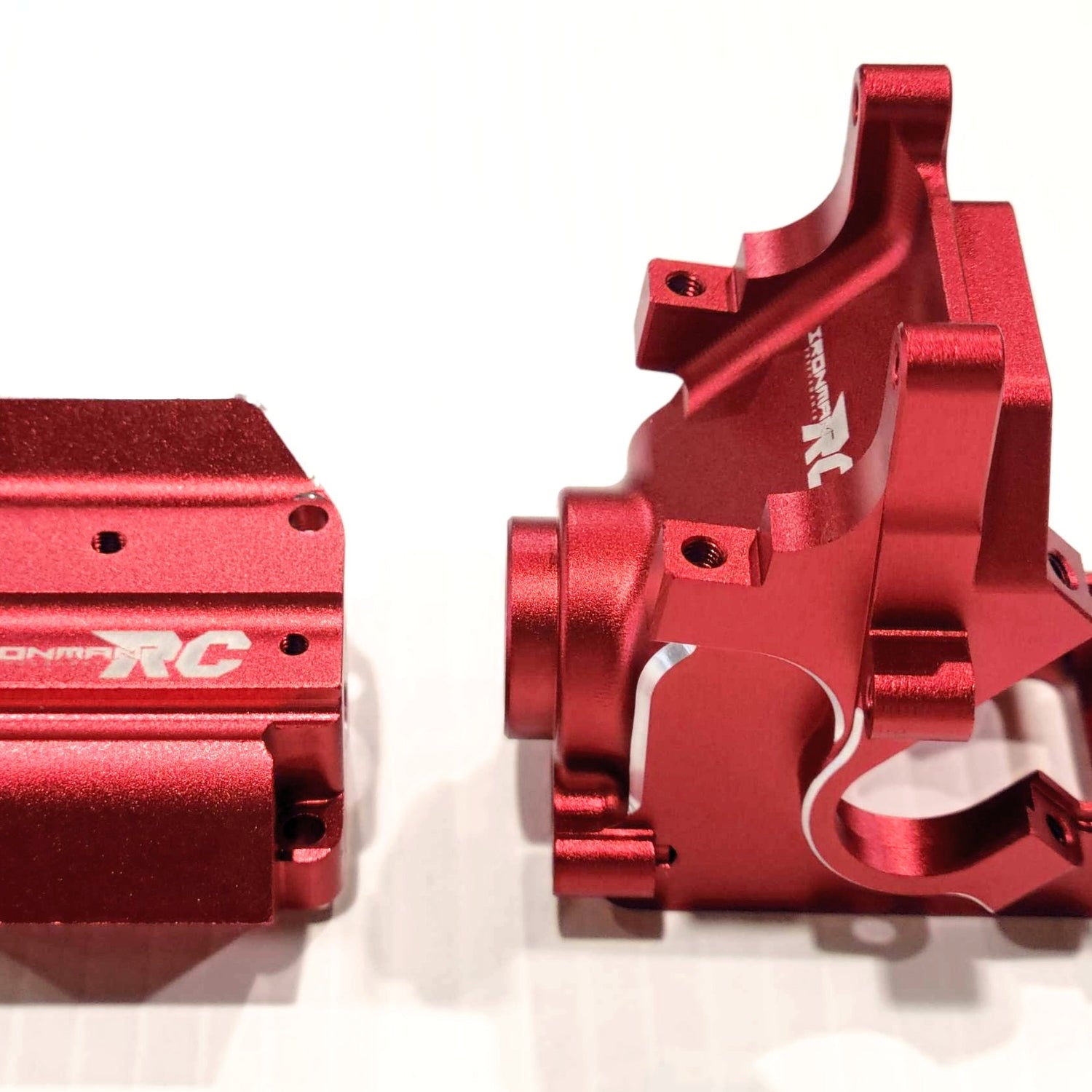 IronManRc Caja de diferencial de aluminio ROJA con cubierta para TODOS los autos Arrma 6s