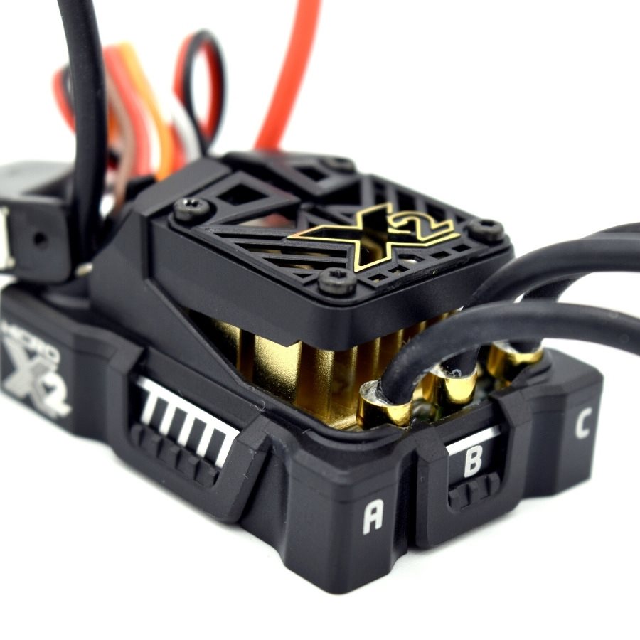 Castle Creations 010-171-00 X2, 16,8 V, WP Sensored ESC con conectores de 4,0 mm V2