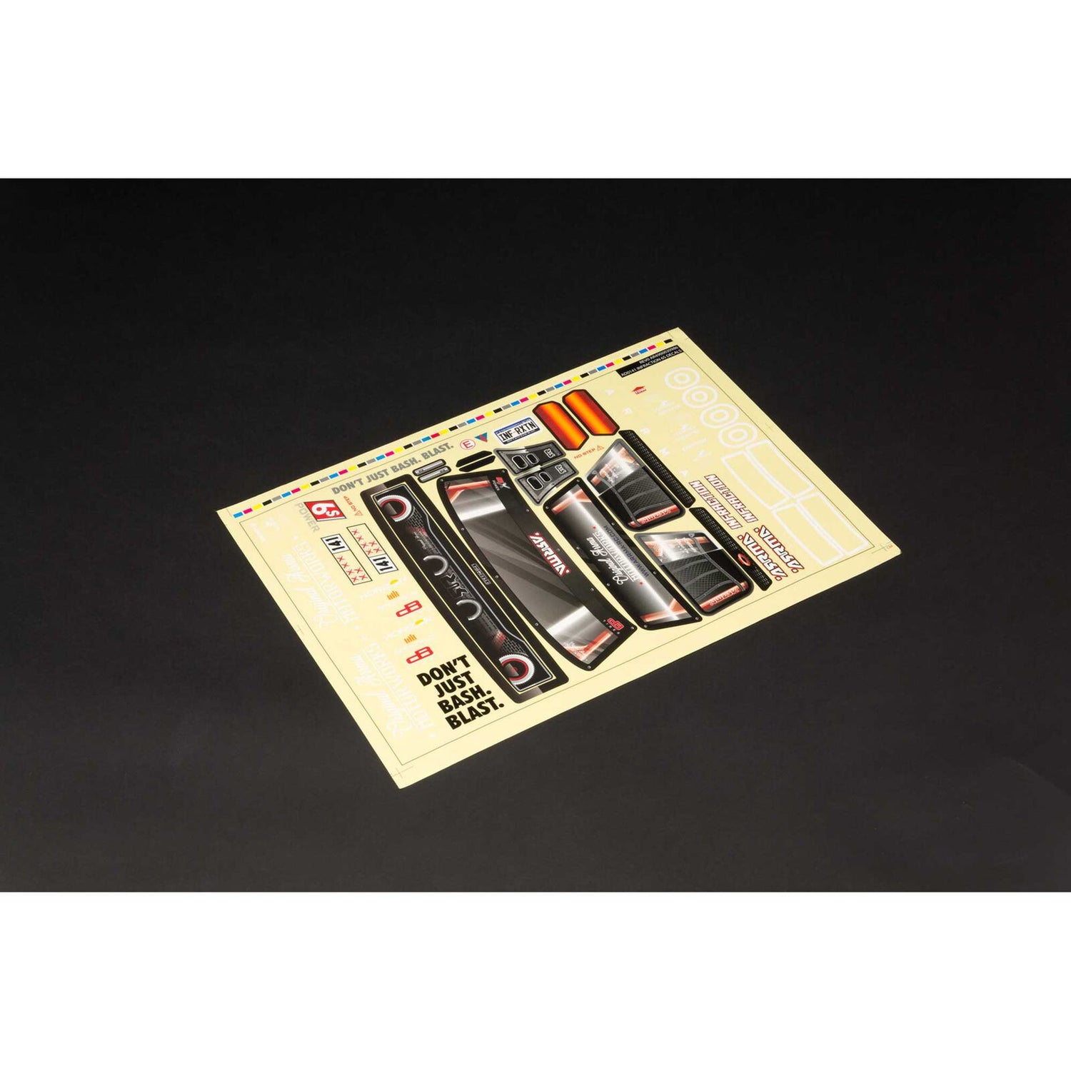 ARRMA ARA410001 Corps transparent avec décalcomanies : Infraction 6S BLX