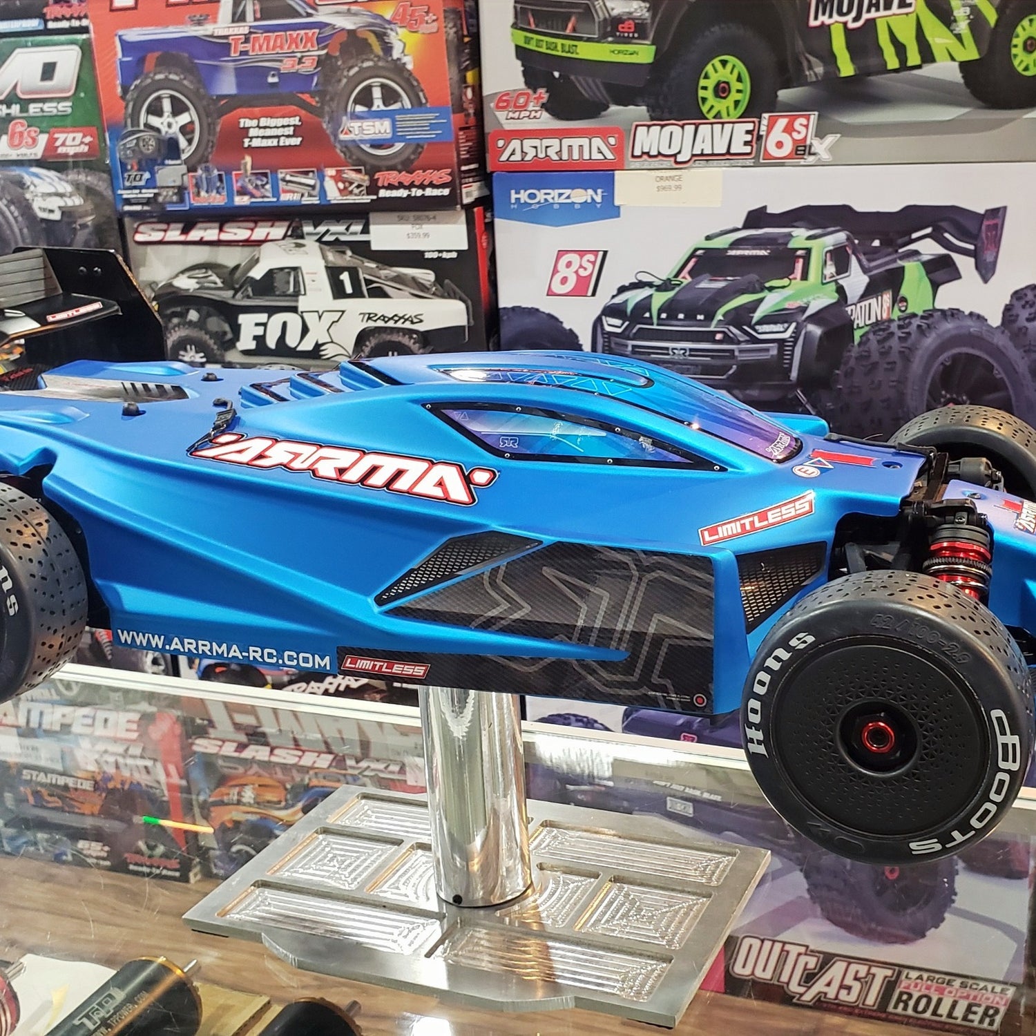 VOITURE CONSTRUITE RTR PERSONNALISÉE SANS LIMITE IronManRc. * MAGNIFIQUE * 8S